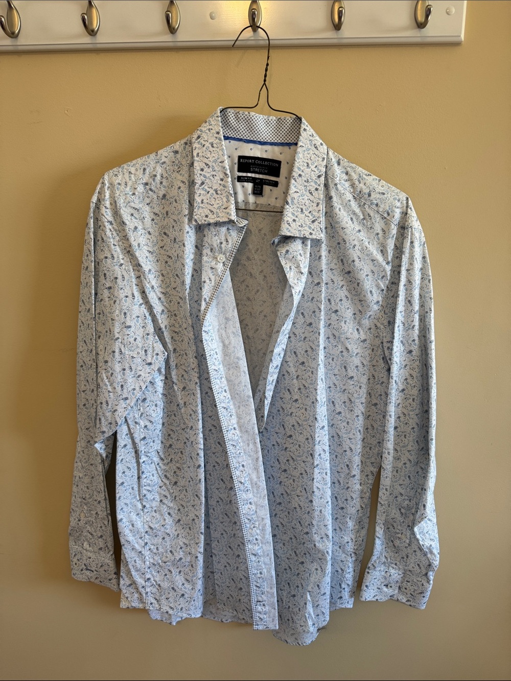 Report Collection White & Light Blue Dress Shirt
